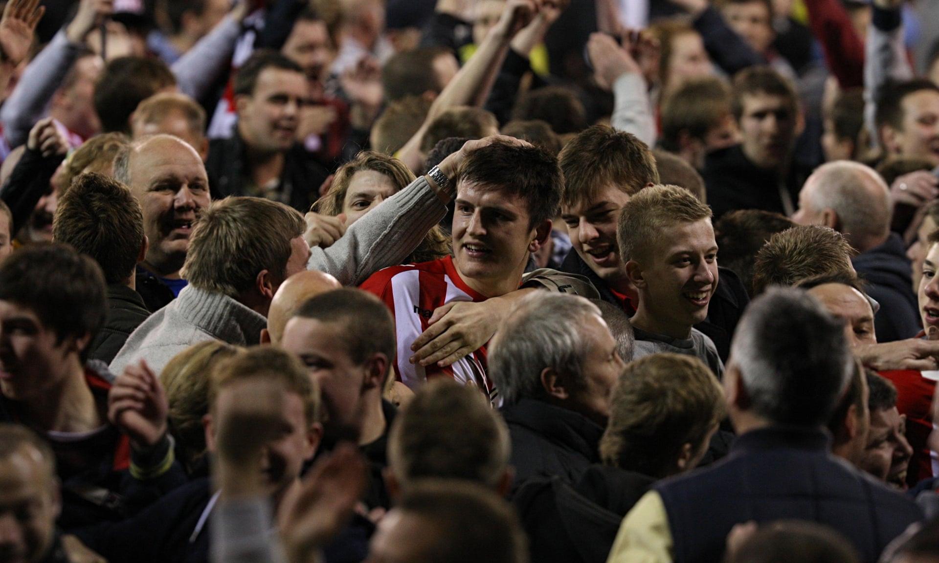 保持联系 保持联系